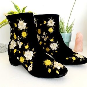 TOPSHOP Blossom Embroidered Bootie Like new